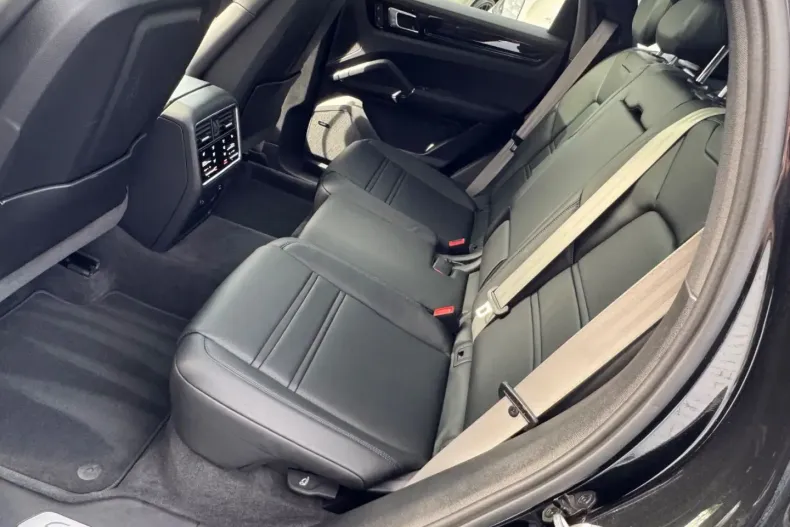 Porsche Cayenne din 2023 cu 49.000 km - oferta POR196606 - foto 27