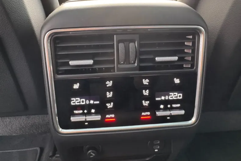 Porsche Cayenne din 2023 cu 49.000 km - oferta POR196606 - foto 30