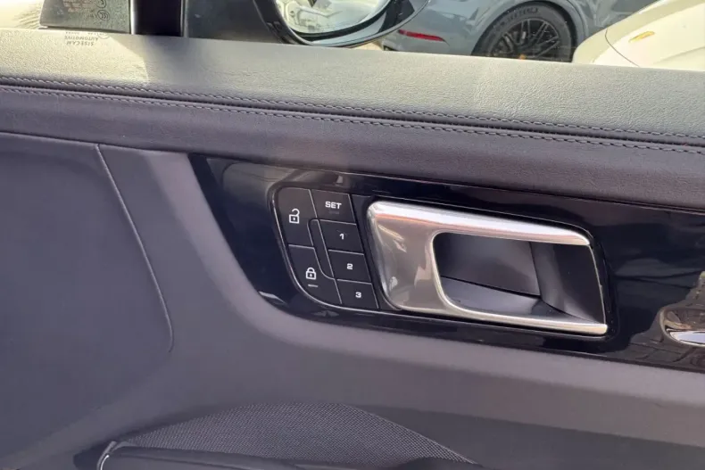 Porsche Cayenne din 2023 cu 49.000 km - oferta POR196606 - foto 34