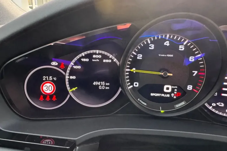 Porsche Cayenne din 2023 cu 49.000 km - oferta POR196606 - foto 44