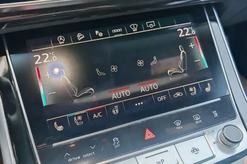 Audi Q8 din 2021 cu 62.000 km - oferta AUD196607 - foto 21