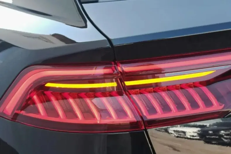 Audi Q8 din 2021 cu 62.000 km - oferta AUD196607 - foto 36
