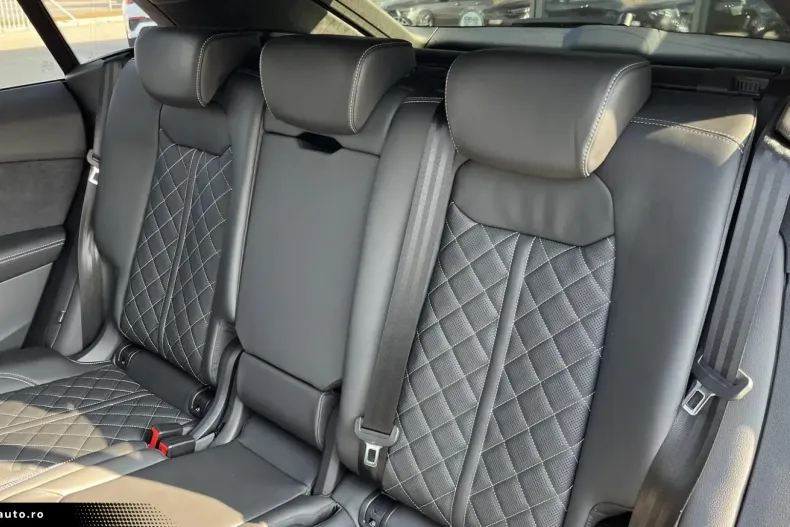 Audi SQ8 din 2023 cu 1.100 km - oferta AUD196609 - foto 23