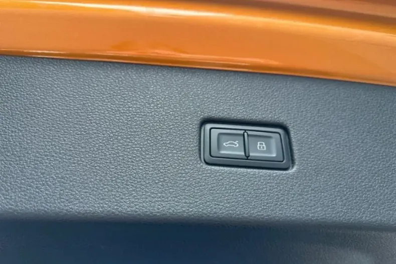 Audi SQ8 din 2022 cu 44.750 km - oferta AUD196611 - foto 19