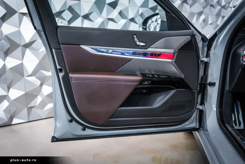 BMW 750 (Seria 7) din 2023 cu 97.000 km - oferta BMW196618 - foto 7