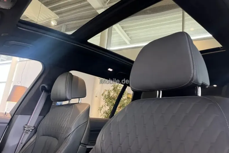 BMW X7 (Seria X) din 2024 cu 22.659 km - oferta BMW196630 - foto 3