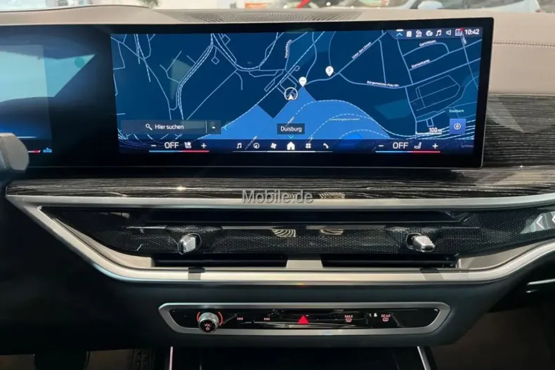 BMW X7 (Seria X) din 2024 cu 22.659 km - oferta BMW196630 - foto 14