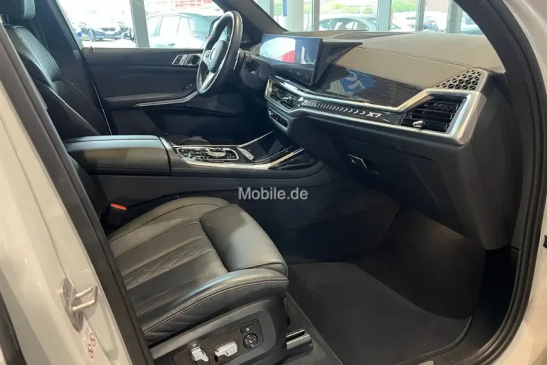 BMW X7 (Seria X) din 2024 cu 22.659 km - oferta BMW196630 - foto 28