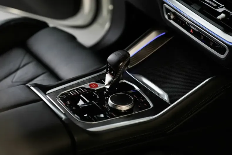 BMW XM (Seria X) din 2024 cu 17.336 km - oferta BMW196634 - foto 13