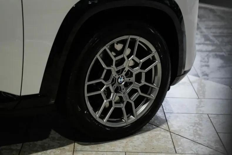 BMW XM (Seria X) din 2024 cu 17.336 km - oferta BMW196634 - foto 34