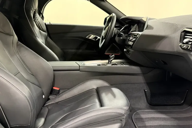 BMW Z4 M (Seria Z) din 2025 cu 11.500 km - oferta BMW196635 - foto 10