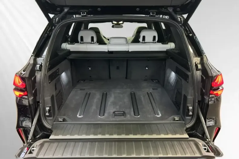 BMW X5 M (Seria X) din 2025 cu 15.550 km - oferta BMW196638 - foto 18