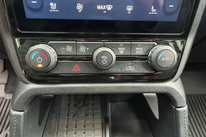 Ford Ranger din 2023 cu 56.750 km - oferta FOR196646 - foto 12