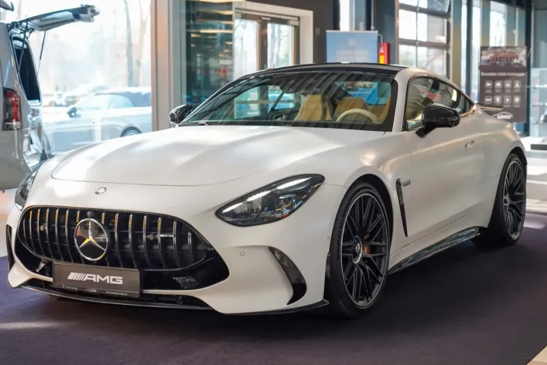 Mercedes-Benz AMG GT (Clasa GT) din 2025 cu 8.153 km - oferta MER196652 - foto 8
