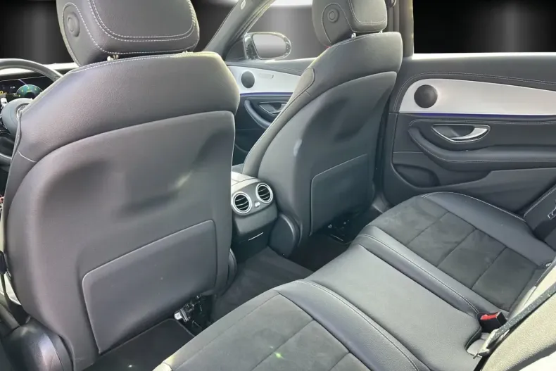 Mercedes-Benz E 300 (Clasa E) din 2021 cu 39.320 km - oferta MER196657 - foto 11