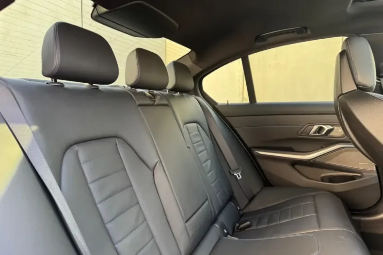 BMW 320 (Seria 3) din 2024 cu 58.100 km - oferta BMW196661 - foto 13