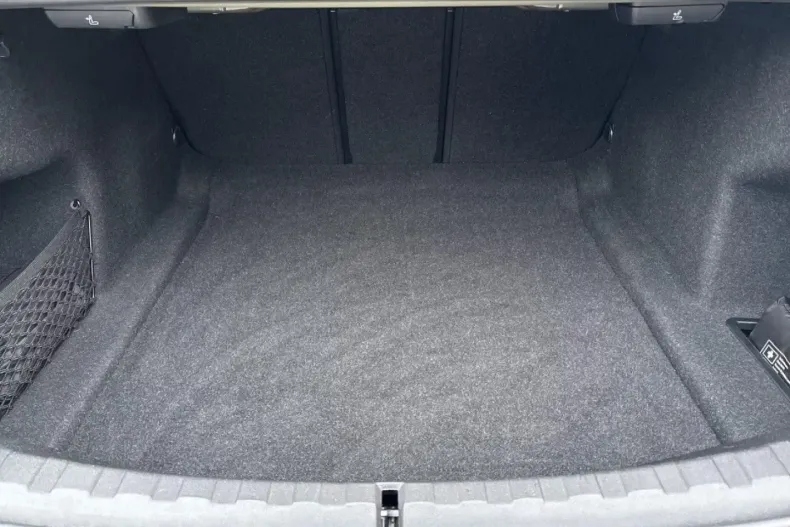 BMW 320 (Seria 3) din 2022 cu 56.600 km - oferta BMW196664 - foto 12