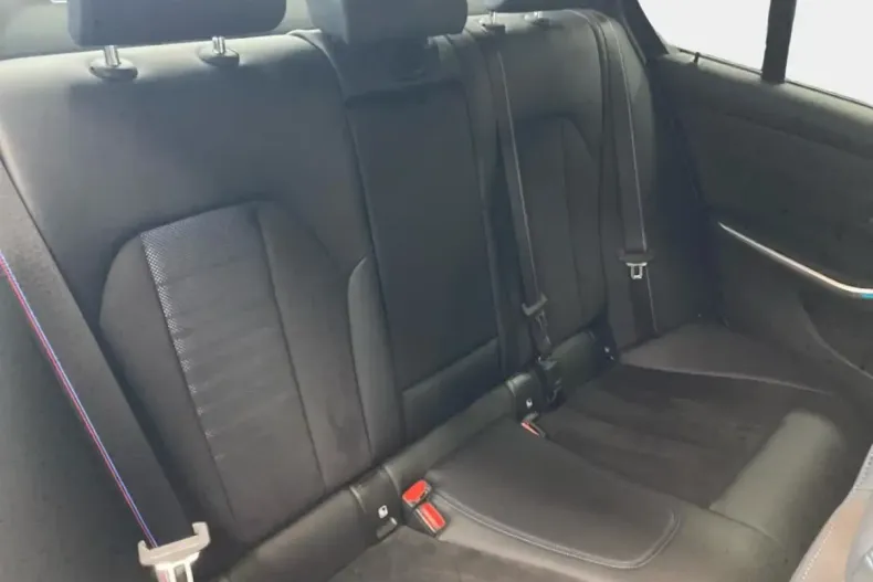 BMW 330 (Seria 3) din 2023 cu 48.550 km - oferta BMW196665 - foto 12