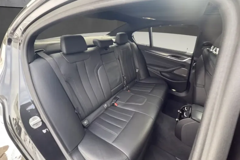 BMW 530 (Seria 5) din 2022 cu 45.893 km - oferta BMW196667 - foto 22