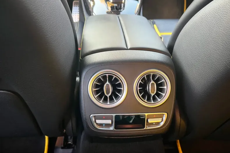 Mercedes-Benz AMG GT (Clasa GT) din 2023 cu 90.000 km - oferta MER196677 - foto 11