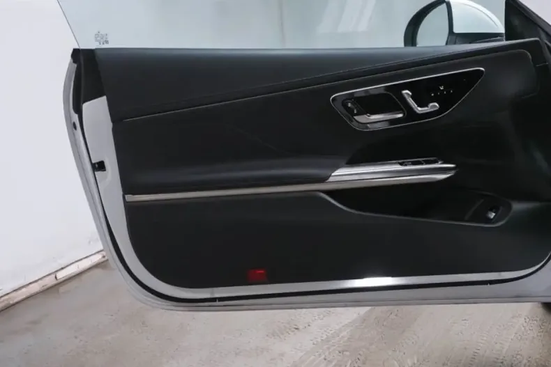 Mercedes-Benz CLE 180 (Clasa CLE) din 2024 cu 14.600 km - oferta MER196680 - foto 10