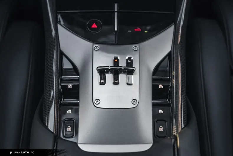 Ferrari Purosangue din 2024 cu 10.600 km - oferta FER196682 - foto 9