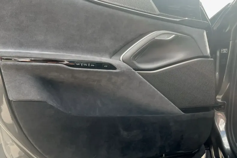 Ferrari Purosangue din 2023 cu 18.800 km - oferta FER196683 - foto 12