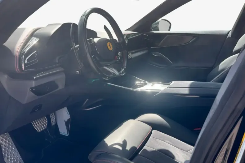 Ferrari Purosangue din 2023 cu 18.800 km - oferta FER196684 - foto 9