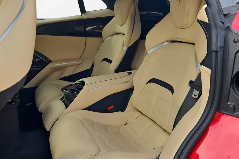 Ferrari Purosangue din 2023 cu 29.974 km - oferta FER196689 - foto 4