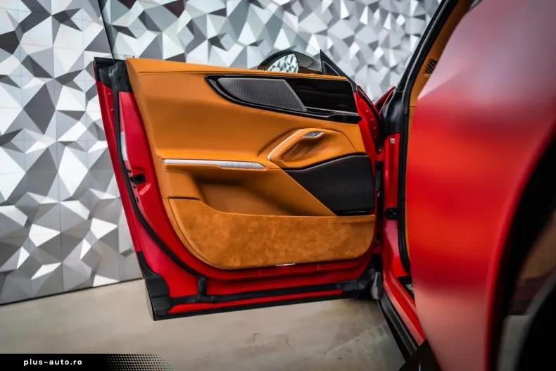 Ferrari Purosangue din 2024 cu 26.300 km - oferta FER196694 - foto 8