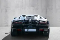 Lamborghini Revuelto din 2024 cu 5.320 km - oferta LAM196705 - foto 4