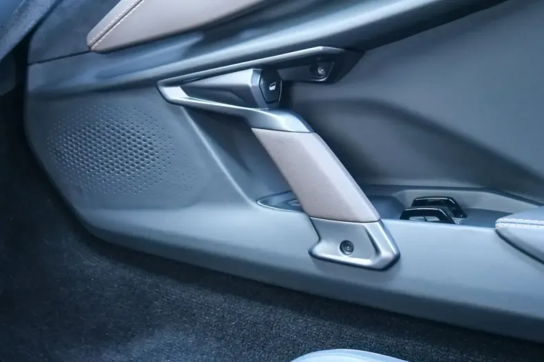 Lamborghini Revuelto din 2024 cu 5.320 km - oferta LAM196705 - foto 21