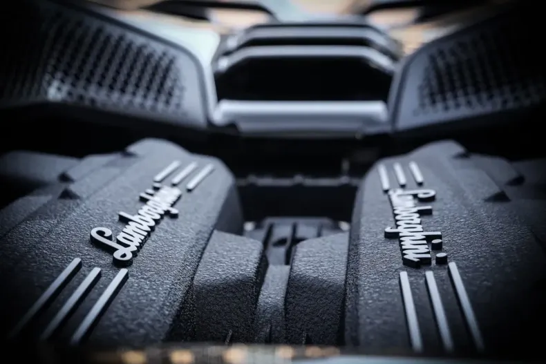 Lamborghini Revuelto din 2024 cu 5.320 km - oferta LAM196705 - foto 22