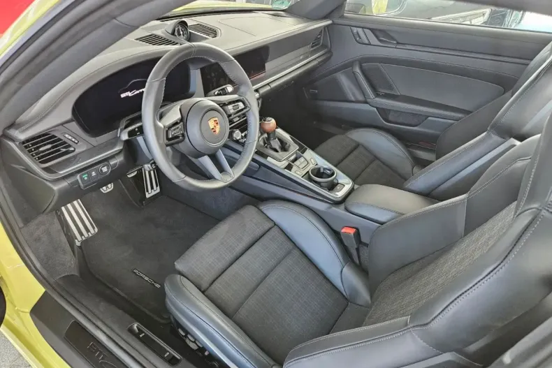 Porsche 992 din 2025 cu 1.850 km - oferta POR196708 - foto 9