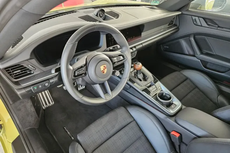 Porsche 992 din 2025 cu 1.850 km - oferta POR196708 - foto 11