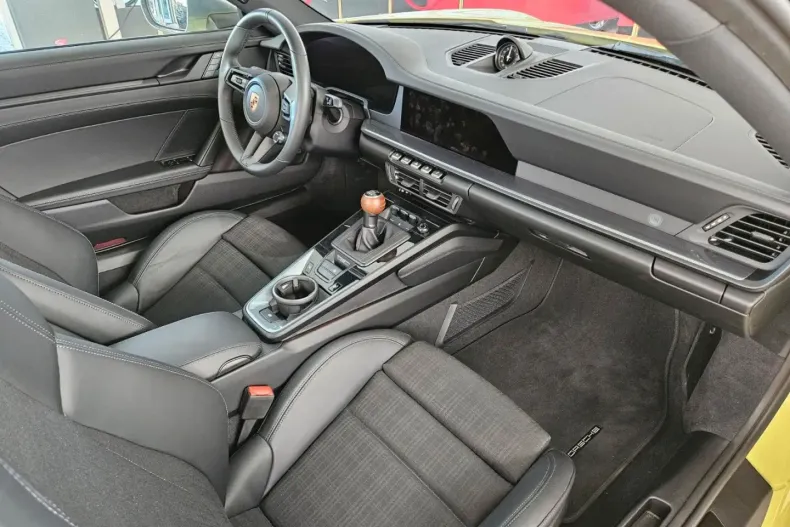 Porsche 992 din 2025 cu 1.850 km - oferta POR196708 - foto 12