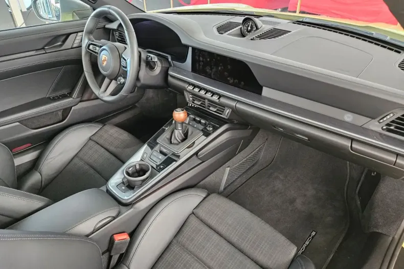 Porsche 992 din 2025 cu 1.850 km - oferta POR196708 - foto 14