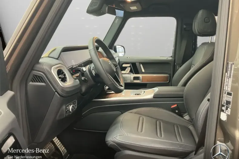 Mercedes-Benz G 450 (Clasa G) din 2025 cu 18.462 km - oferta MER196716 - foto 11