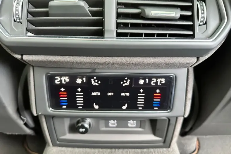 Lamborghini Urus din 2025 cu 12.500 km - oferta LAM196719 - foto 28