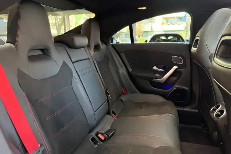 Mercedes-Benz CLA 35 AMG (Clasa CLA) din 2024 cu 20.000 km - oferta MER196726 - foto 26