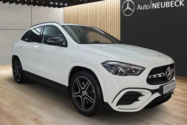 Mercedes-Benz GLA 250 (Clasa GLA) din 2024 cu 25.700 km - oferta MER196727 - foto 3