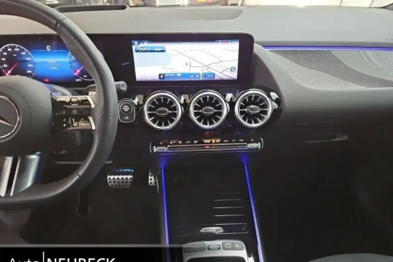 Mercedes-Benz GLA 250 (Clasa GLA) din 2024 cu 25.700 km - oferta MER196727 - foto 14