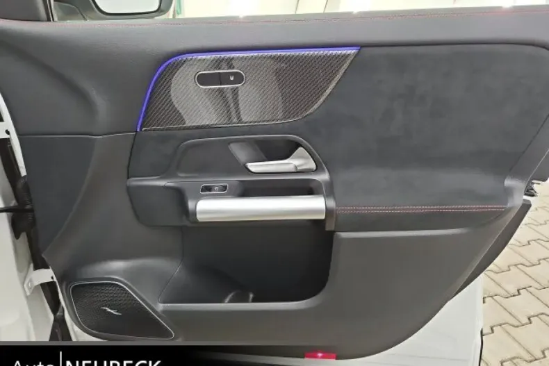 Mercedes-Benz GLA 250 (Clasa GLA) din 2024 cu 25.700 km - oferta MER196727 - foto 22