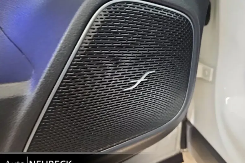 Mercedes-Benz GLA 250 (Clasa GLA) din 2024 cu 25.700 km - oferta MER196727 - foto 27