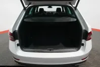 Skoda Superb din 2022 cu 59.400 km - oferta SKO196730 - foto 24