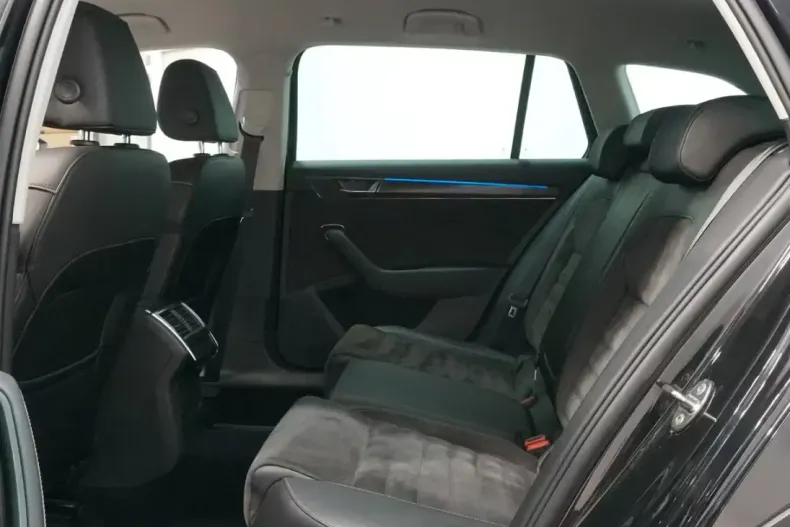 Skoda Superb din 2022 cu 55.700 km - oferta SKO196731 - foto 9