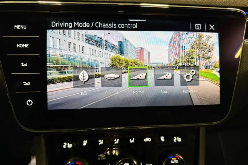 Skoda Superb din 2022 cu 45.100 km - oferta SKO196732 - foto 21