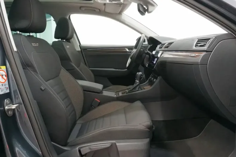 Skoda Superb din 2021 cu 75.600 km - oferta SKO196733 - foto 12