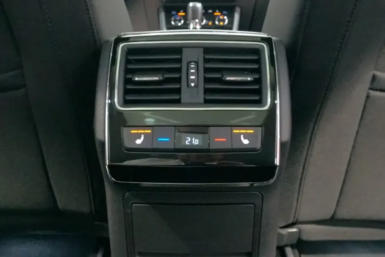 Skoda Superb din 2021 cu 75.600 km - oferta SKO196733 - foto 22