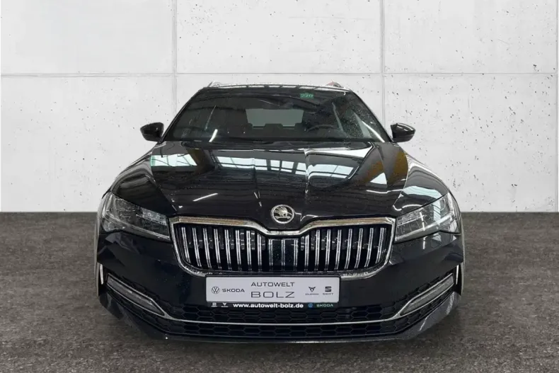 Skoda Superb din 2023 cu 72.400 km - oferta SKO196736 - foto 2